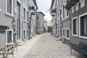 Old Town Retreat No 8